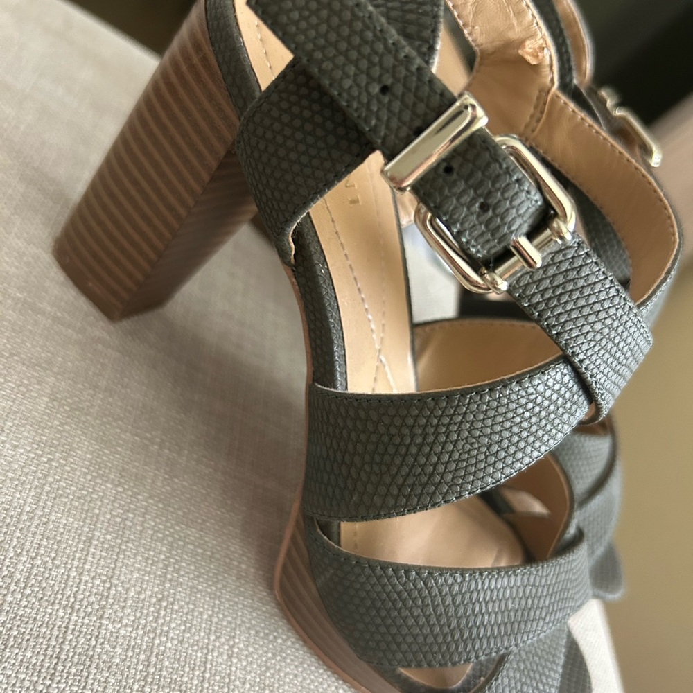 Alfani scrappy sandal